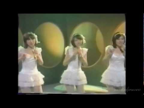 キャンディーズ　微笑みがえし - YouTube