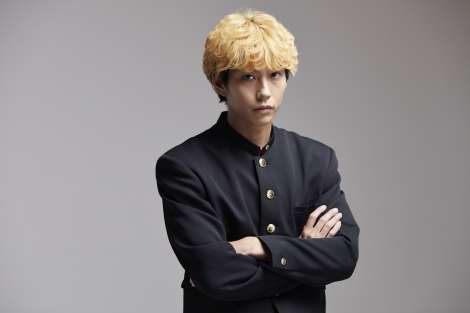 賀来賢人、30歳の誕生日　『今日俺』キャスト5人の“初出し”オフショットで祝福 | ORICON NEWS