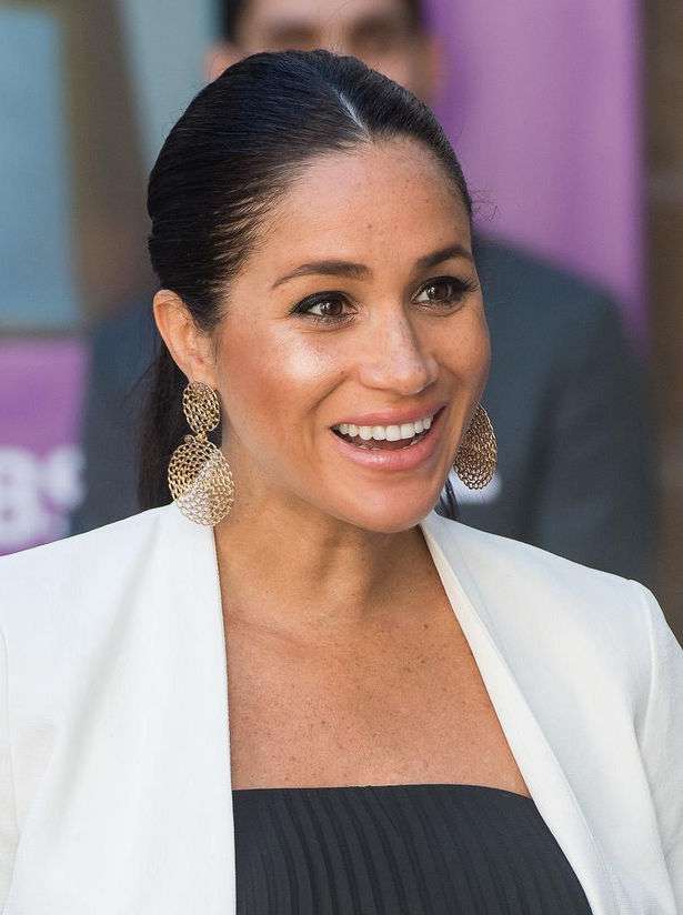 メーガン妃、ウィンブルドンテニスにサプライズ登場