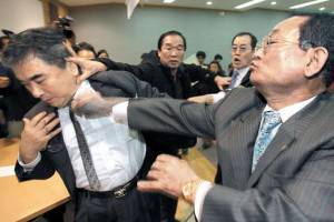 勇気あるソウル大学教授｢慰安婦は売春婦｣→リンチに遭う | penguinのブログ