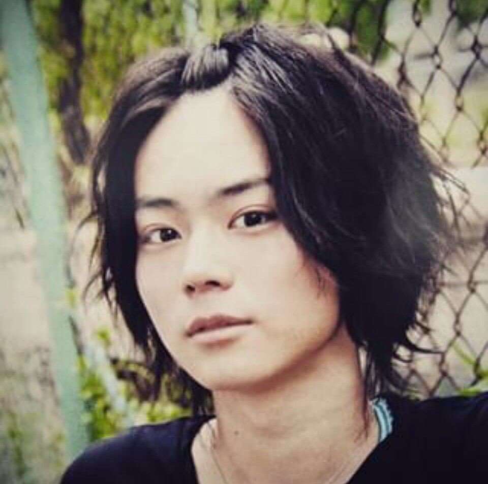 菅田将暉の1番似合う髪型はどれだ