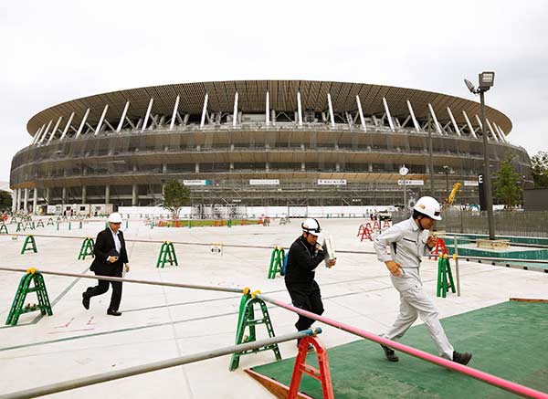報道陣に公開された「新国立競技場」 ネットの反応は「めちゃくちゃ普通すぎる」