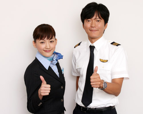 綾瀬はるか、五輪1年前イベントにパイロット制服姿で登場「ドキドキします」