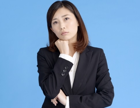 「日本人の冷たさは世界トップクラス」調査結果で議論「自己責任の国だから。困ってるのは努力不足のせい」「言葉の定義の問題」 | キャリコネニュース