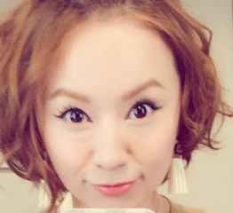 鈴木亜美（37）、デビュー21周年を迎えた近影に驚きの声　「ほんと変わらない」