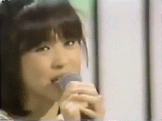 浜崎あゆみ、あの歌姫2人に寄せすぎていると批判殺到「髪型もメイクもパクリ」「これは意識しすぎ」