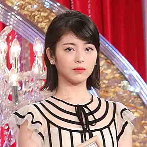 浜辺美波が