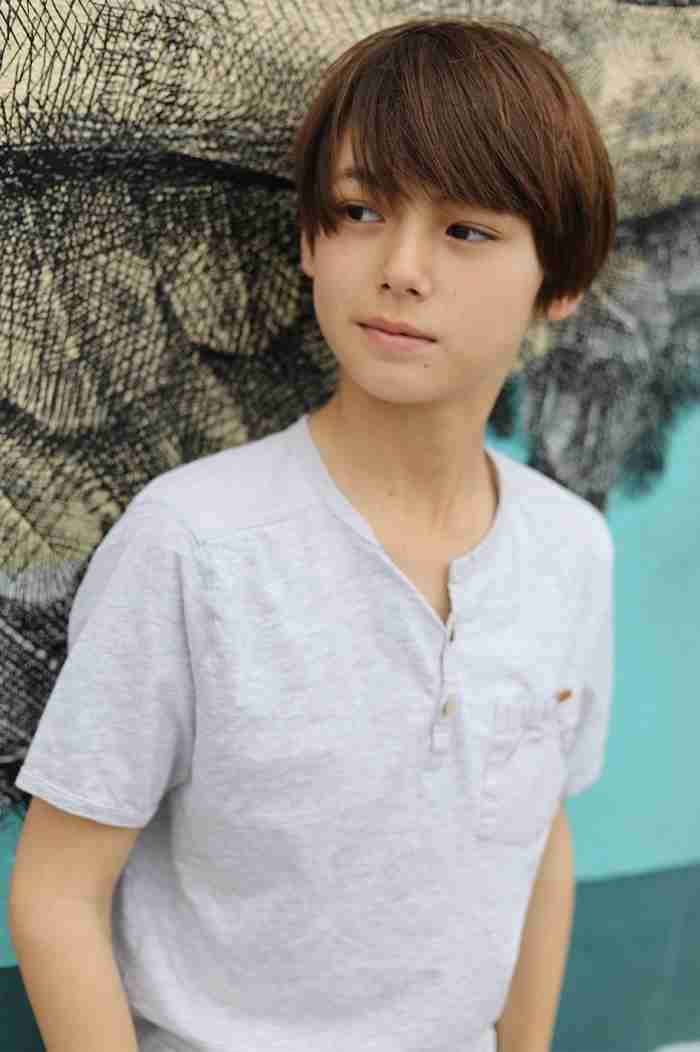 インスタ話題の美少年・翔、1年で身長10センチ伸びる 雨もしたたるイケメンに