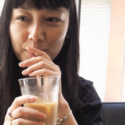 湯沢薫さん【前編】「１枚の写真を撮るためのスタッフの熱量が尋常じゃなかった」 | 暮らしとおしゃれの編集室