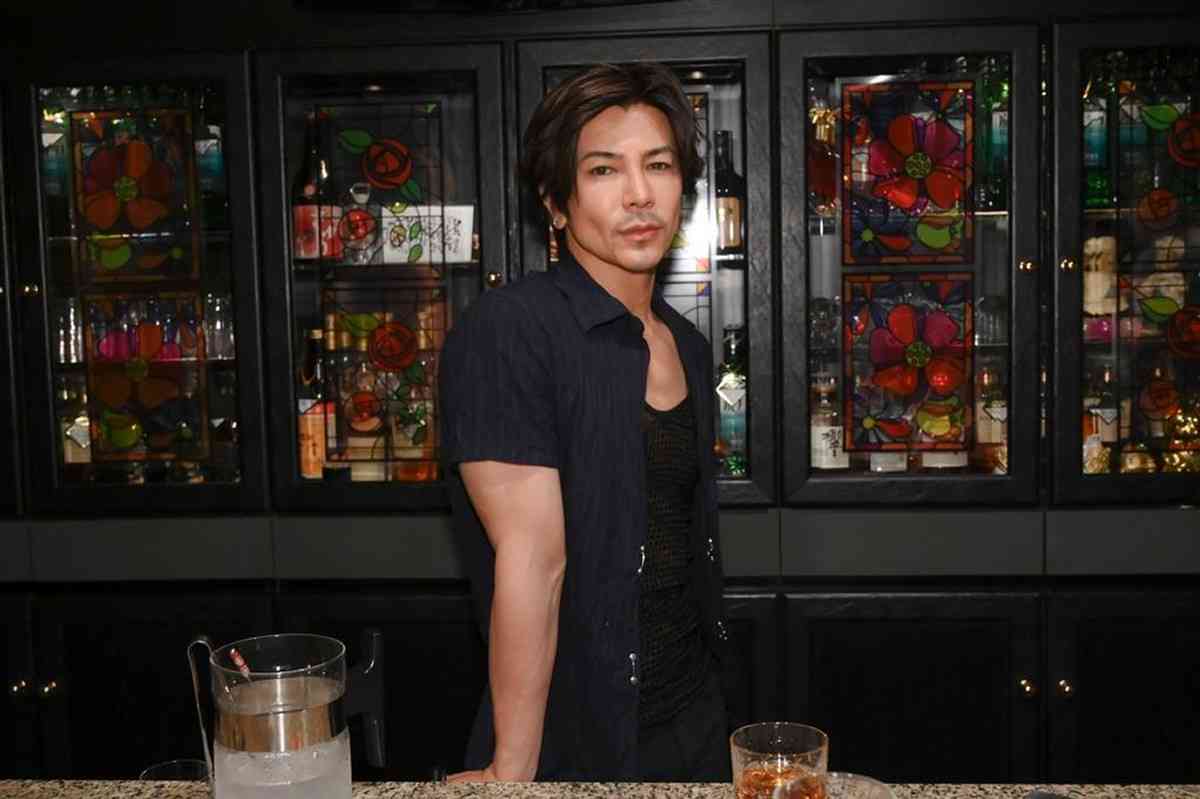 武田真治、「凪のお暇」で１５年ぶりＴＢＳ系連ドラ出演！スナックのママに挑戦 : スポーツ報知