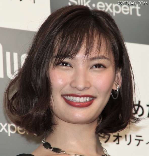 美形か美形でないか見る人によって意見が分かれそうな有名人