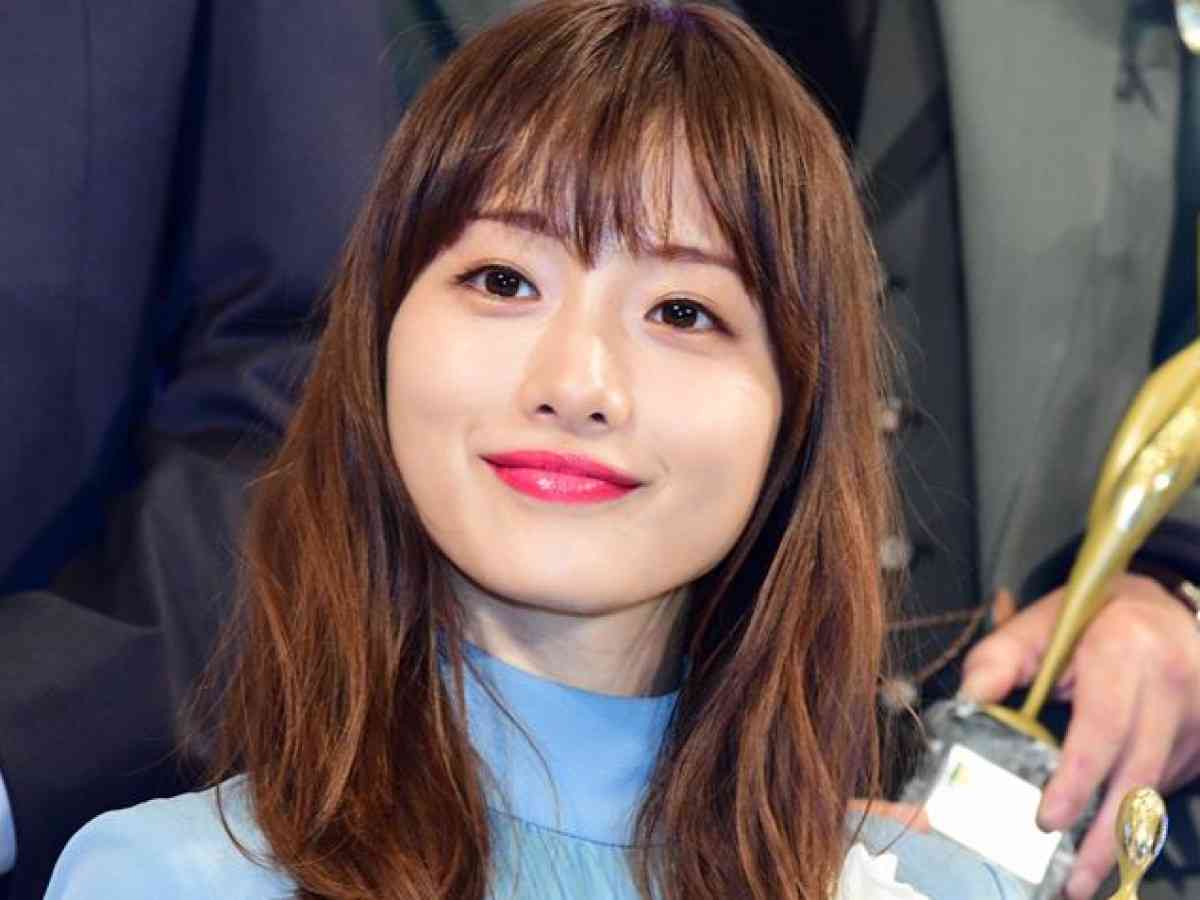 石原さとみ、新人ADに変装！ 視聴者「変装してもかわいさダダ漏れ」 ／2019年7月12日 - エンタメ - ニュース - クランクイン！