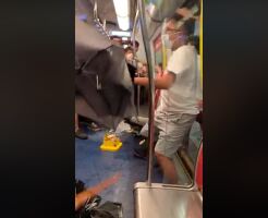 【閲覧注意】香港の駅を覆面集団が襲撃！！　45人が負傷 うち1人が重体（ショッキング映像） ｜ 保守速報