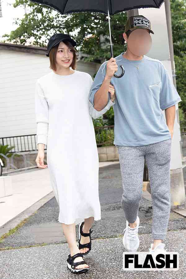 4カ月の沈黙を破った 後藤真希 騒動後初の夫婦デート撮 ガールズちゃんねる Girls Channel 4カ月の沈黙を破った 後藤真希 騒動後初の夫婦デート撮 ガールズちゃんねる Girls Channel