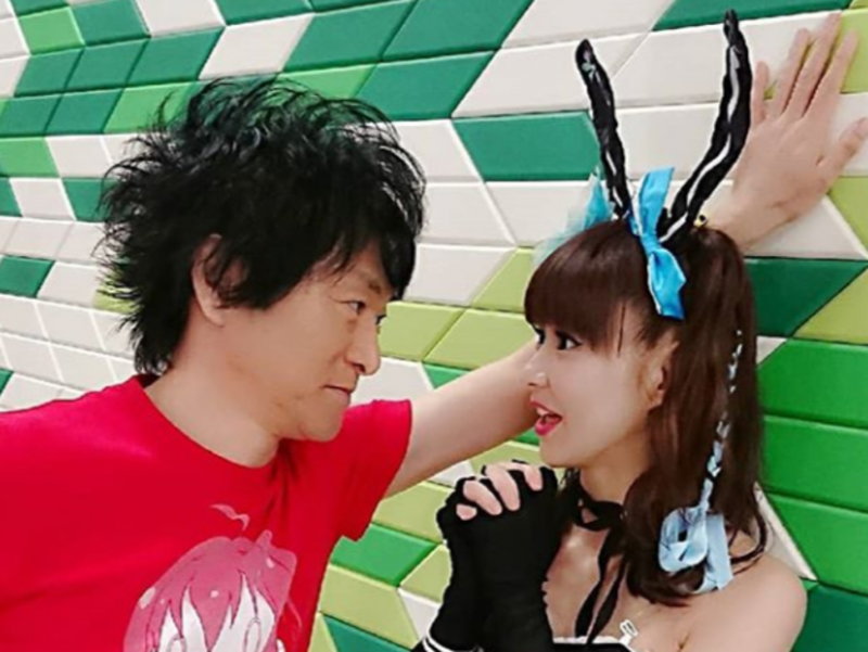 かつみ、さゆりの“キスおねだり”に照れまくり！「毎日いい夫婦の日」とファンほっこり - ラフ＆ピース ニュースマガジン