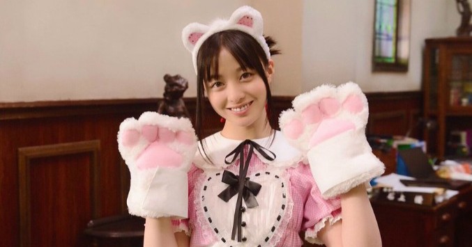 橋本環奈のネコ耳姿にキュン死！『かぐや様は告らせたい』写真に反響 - シネマトゥデイ