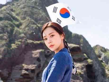 K-POPの美人アイドルが独島に上陸写真で話題。「私は旅券なしで行き来できる」｜スポーツソウル日本版