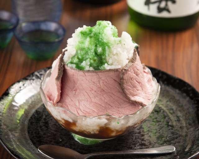“ローストビーフ×かき氷”!!「黒毛和牛の肉氷」爆誕、しかも激安 - うまい肉