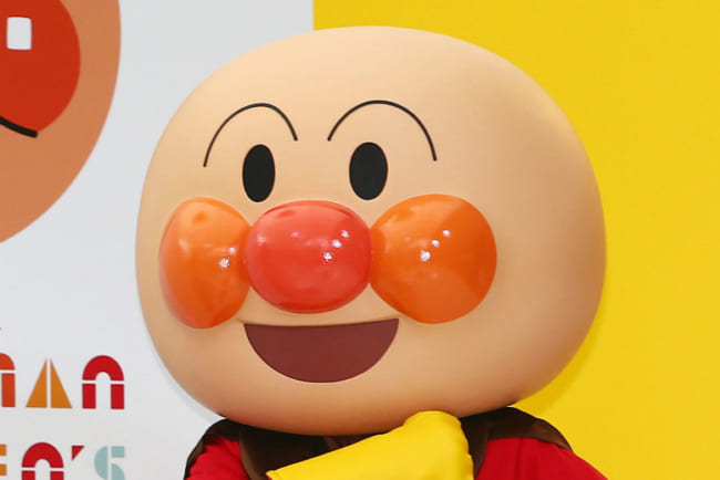 「アンパンチ」で暴力的に？　心配する親も…メディアの暴力シーンは乳幼児にどう影響？ | オトナンサー
