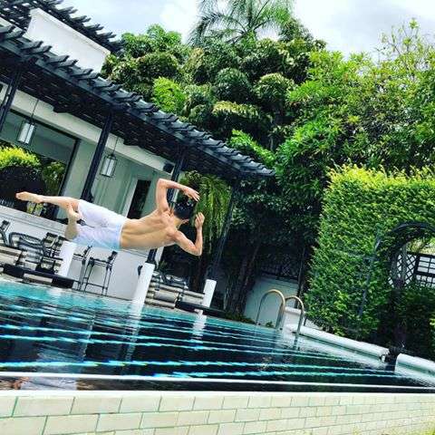 松田翔太、引き締まった“筋肉美背中”公開「SEXY」「惚れる」とファン歓喜