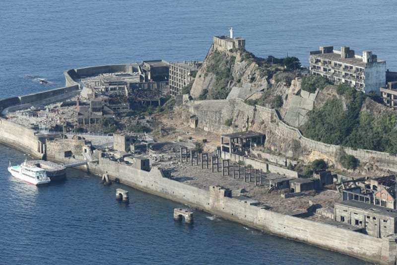軍艦島　石綿は非検出　観光客上陸、きょう再開 - 長崎新聞 2019/08/10 [11:00]　公開