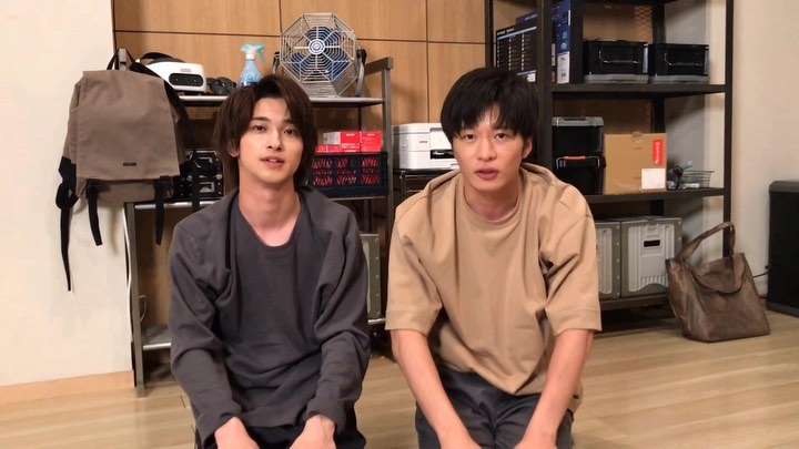 【公式】あなたの番です on Instagram: “・ 公式Twitter26万人‼️翔太Instagramのフォロワーさんが50万人‼️突破しました〜?? ・ #田中圭 #横浜流星 #1カット目と2カット目の間に #一体何があったかはご想像ください #そこはかとなく漂う疲労感w #皆さま今後ともあな番をよろしくお願いします！…”