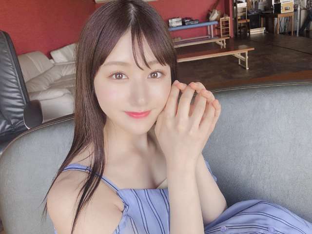 山口真帆、24歳誕生日に初写真集