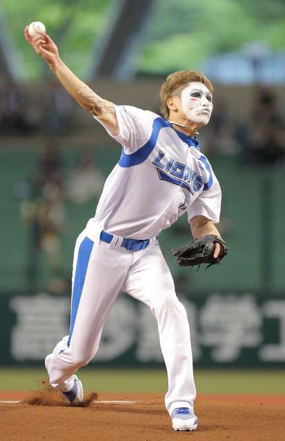 始球式やった有名人が見たい