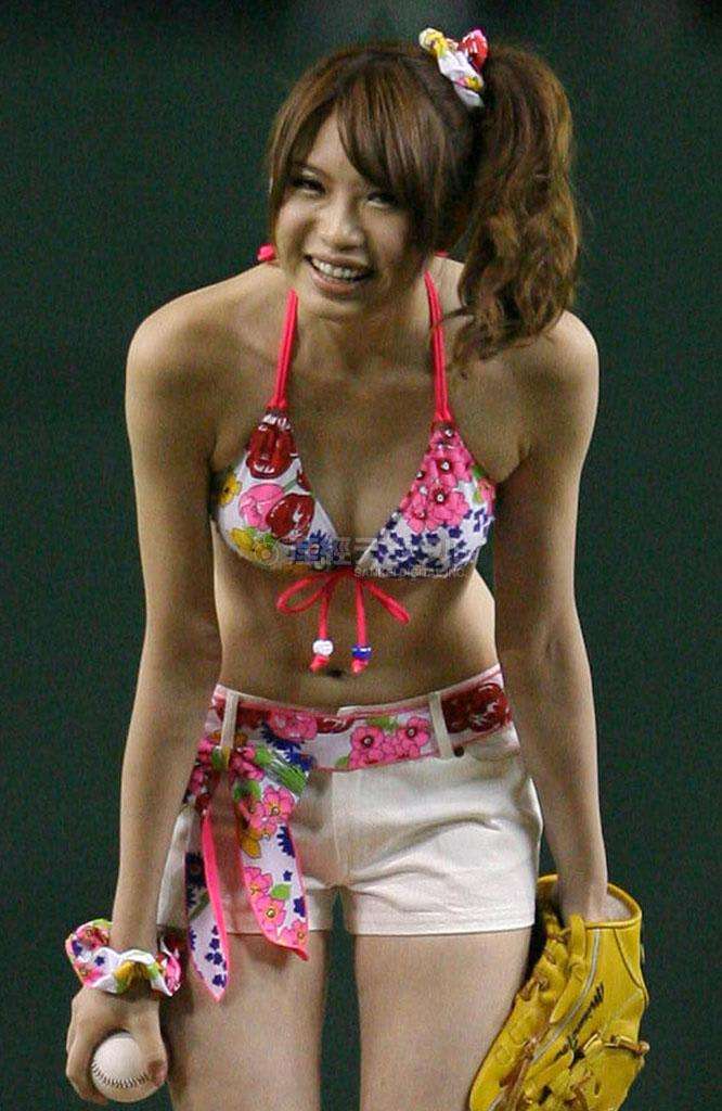 始球式やった有名人が見たい