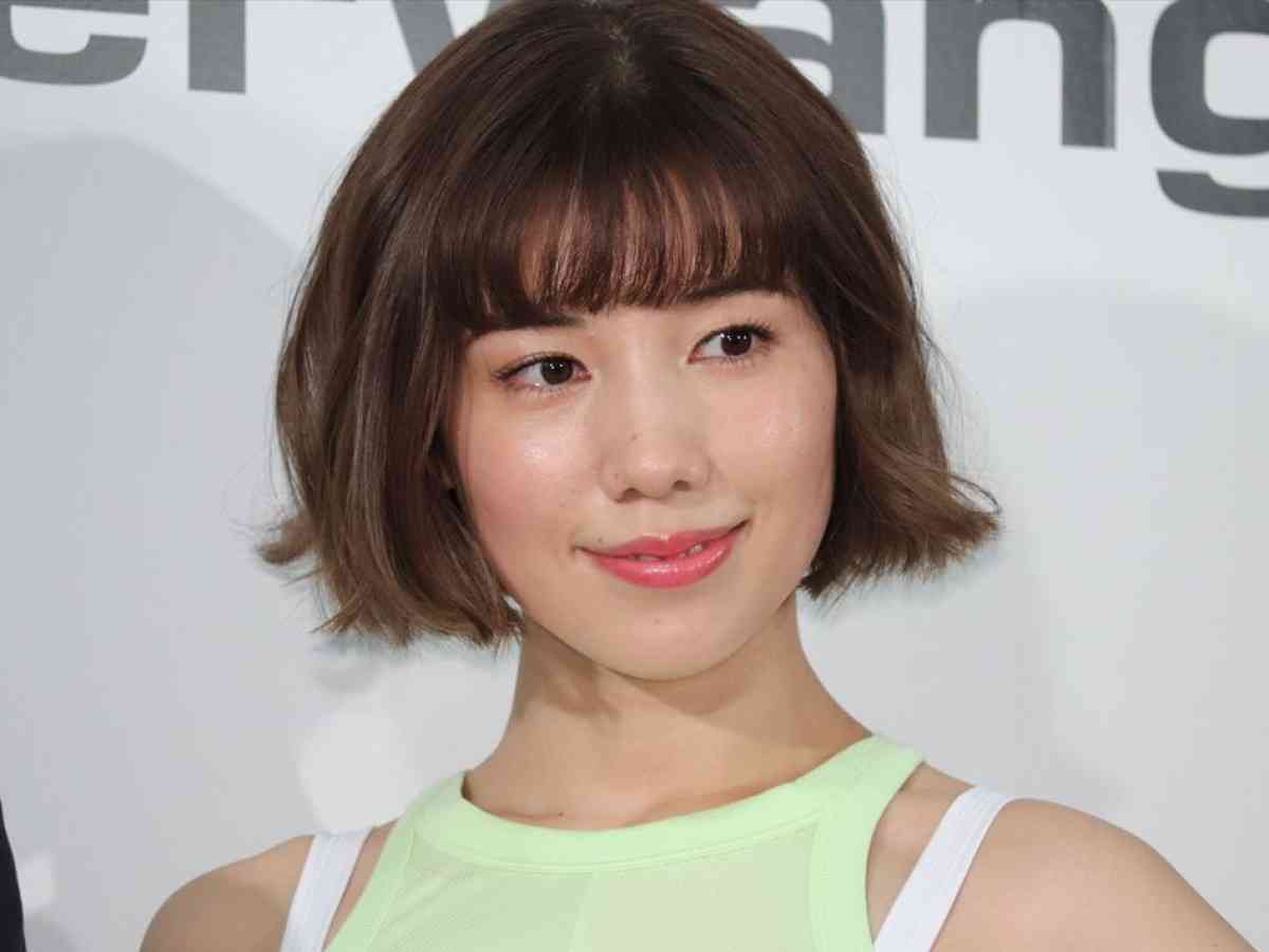 仲里依紗、日焼け対策の完全防備がすごい！ ネット「顔どこ？」の声 ／2019年8月21日 1ページ目 - エンタメ - ニュース - クランクイン！