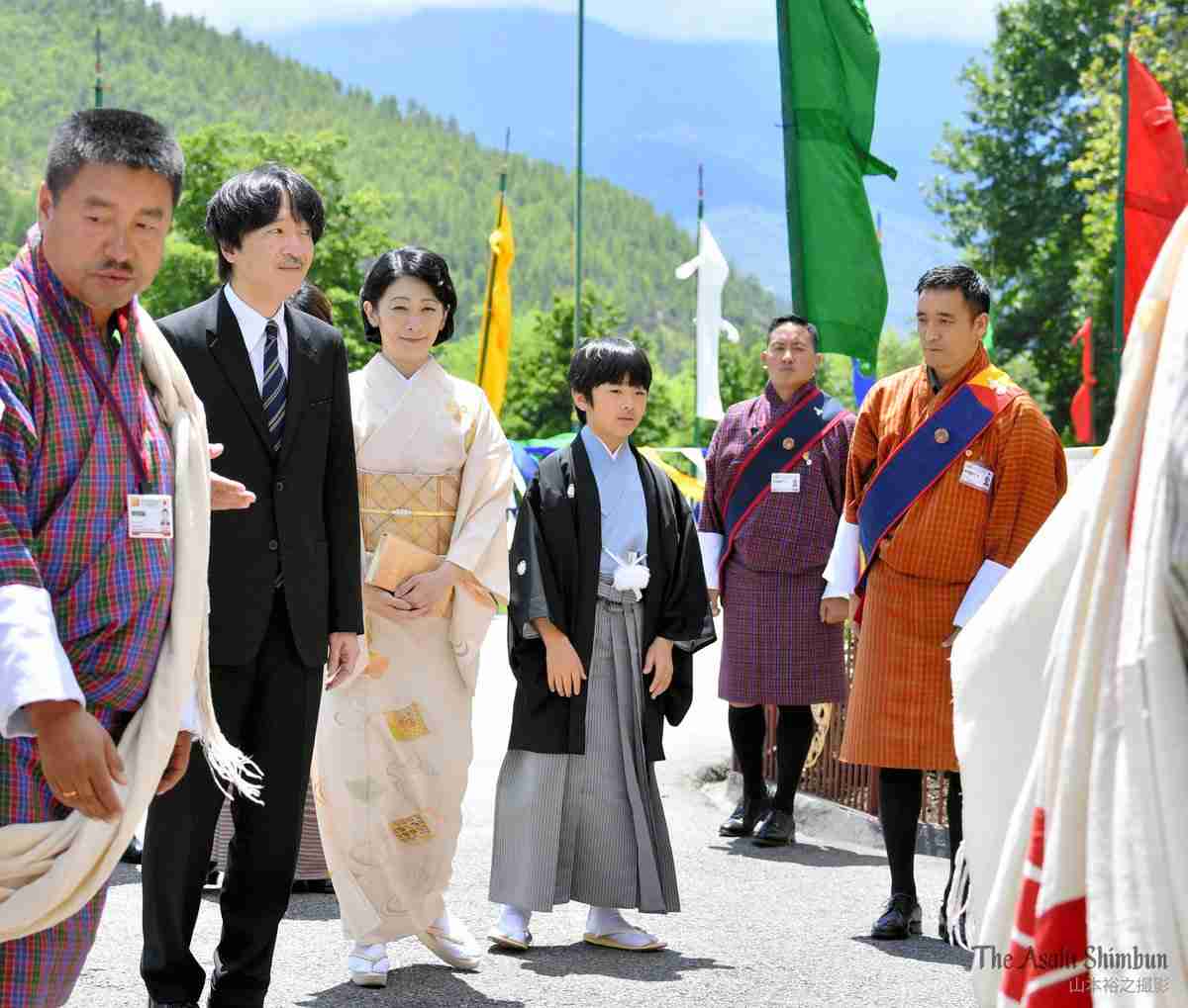 悠仁さま「羽織袴」が物議　竹田恒泰氏「武家の服装、朝廷に馴染まない」 | 菊ノ紋ニュース