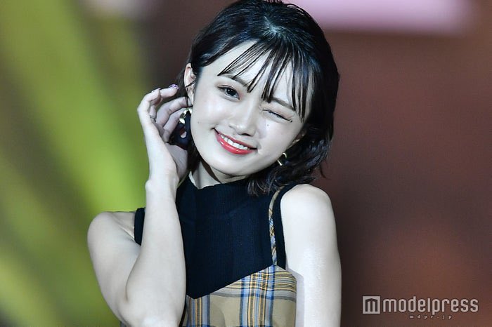 山口真帆、24歳誕生日に初写真集