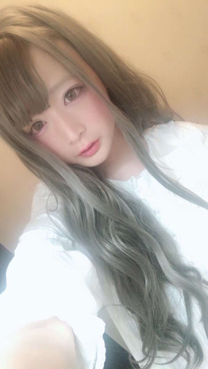 ヤンキーから女装男子に「男らしくしろ」 両親の呪縛で願望強く