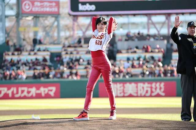 始球式やった有名人が見たい