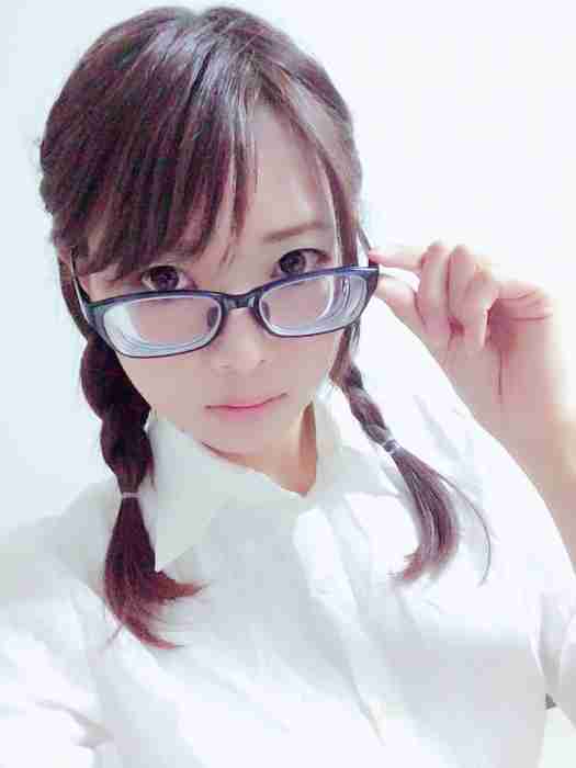 メガネですか？コンタクトですか？