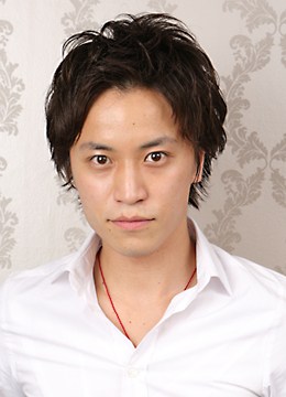 矢口真里の赤ちゃんは「今時のイケメンな顔」、益若つばさが写真公開