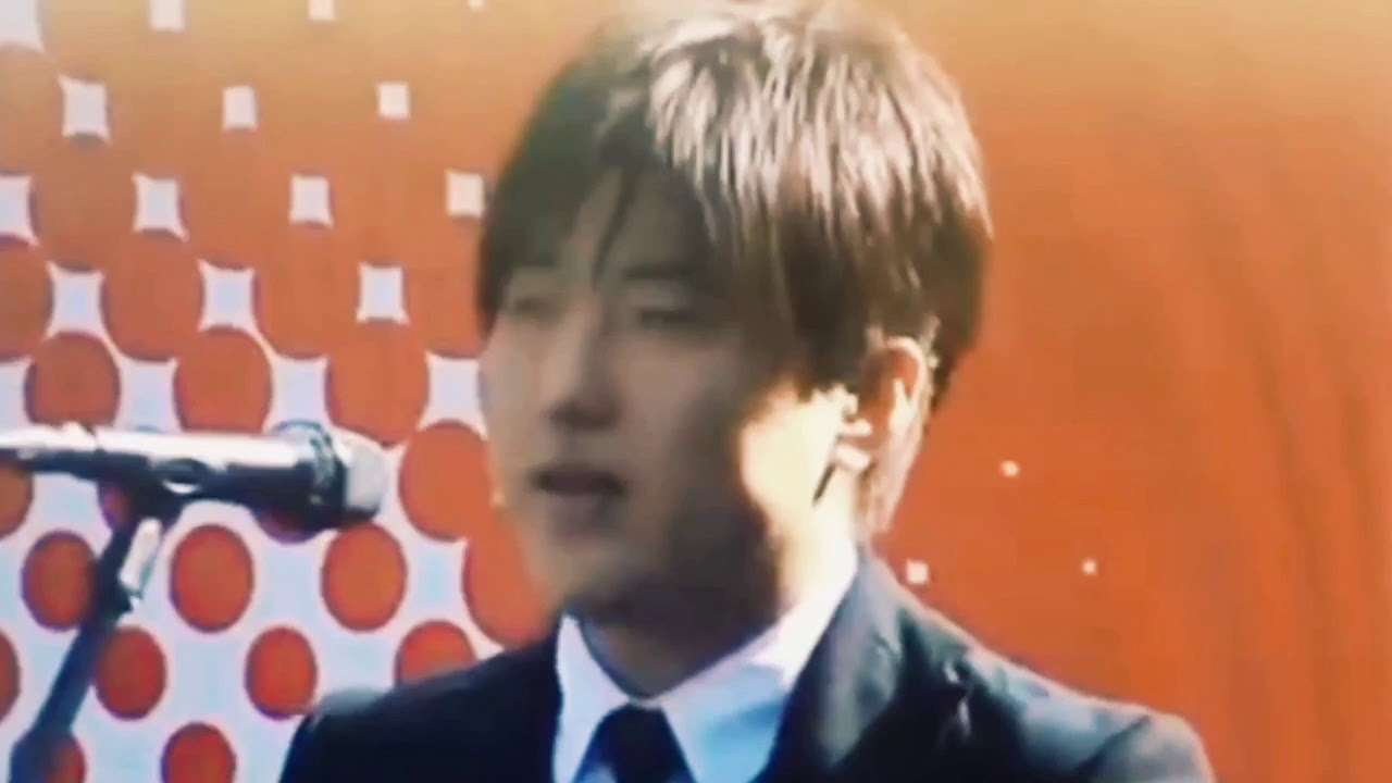 【フル】ＭＧＣ「コブクロ」小渕健太郎のコウメ太夫で国歌独唱 - YouTube