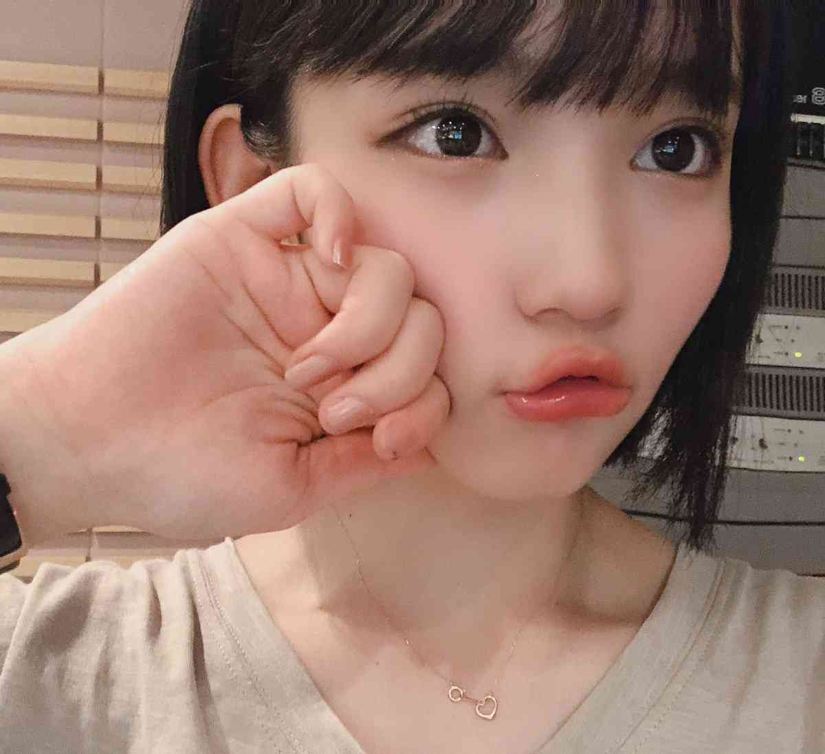 山口真帆、写真集ランキング1位獲得 順調な芸能活動スタート