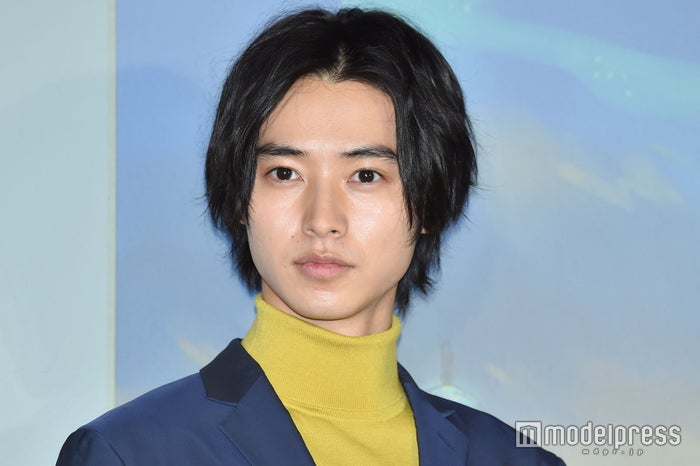 山崎賢人、Weibo（微博）開設 フォロワー27万人超えの絶大な人気 - モデルプレス