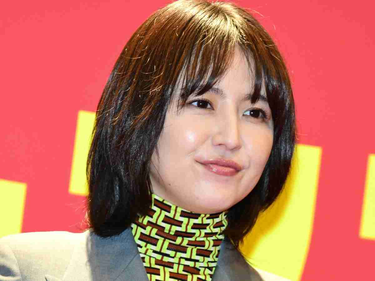 長澤まさみ、シースルードレス姿に絶賛の声　背後の人物にも注目集まる ／2019年9月6日 - エンタメ - ニュース - クランクイン！