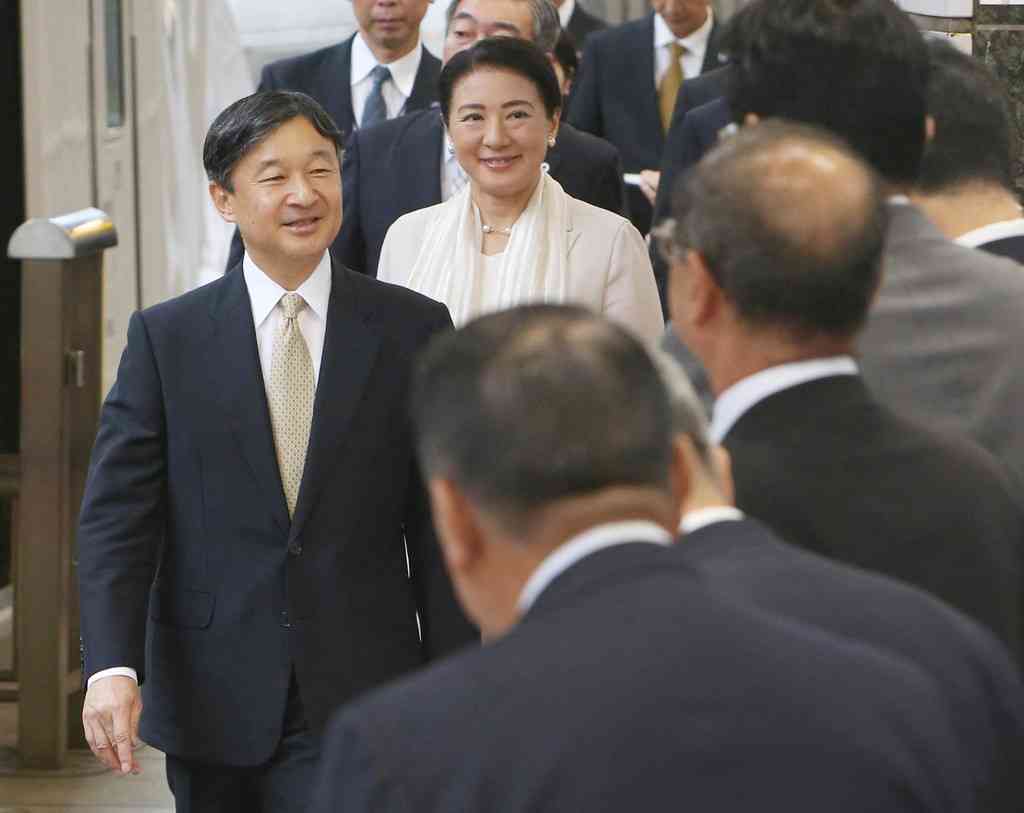 両陛下、新潟入り＝国民文化祭出席へ（時事通信） - Yahoo!ニュース