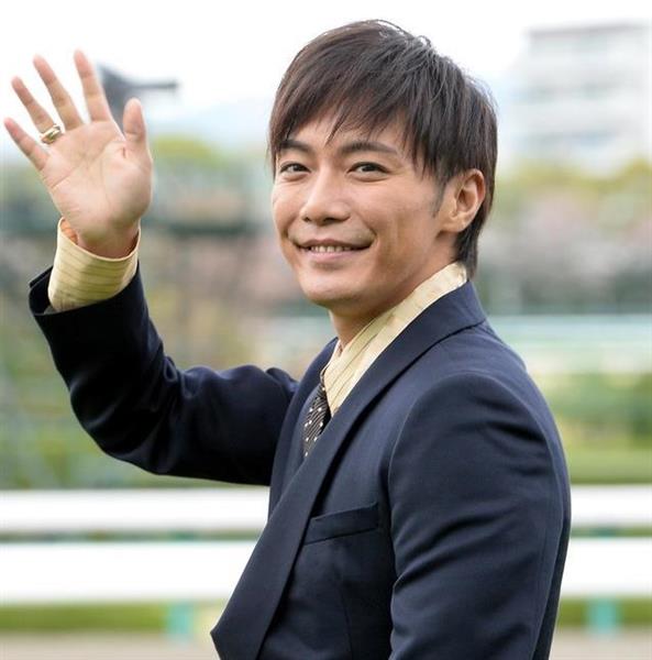 成宮寛貴 全身真っ白の私服が似合うと絶賛の声 王子様にしか見えない ガールズちゃんねる Girls Channel