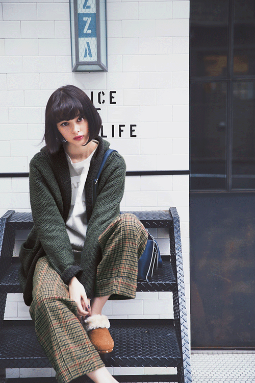 玉城ティナ、私服＆セルフメイクでサプライズ　関係者から絶賛の嵐＜惡の華＞