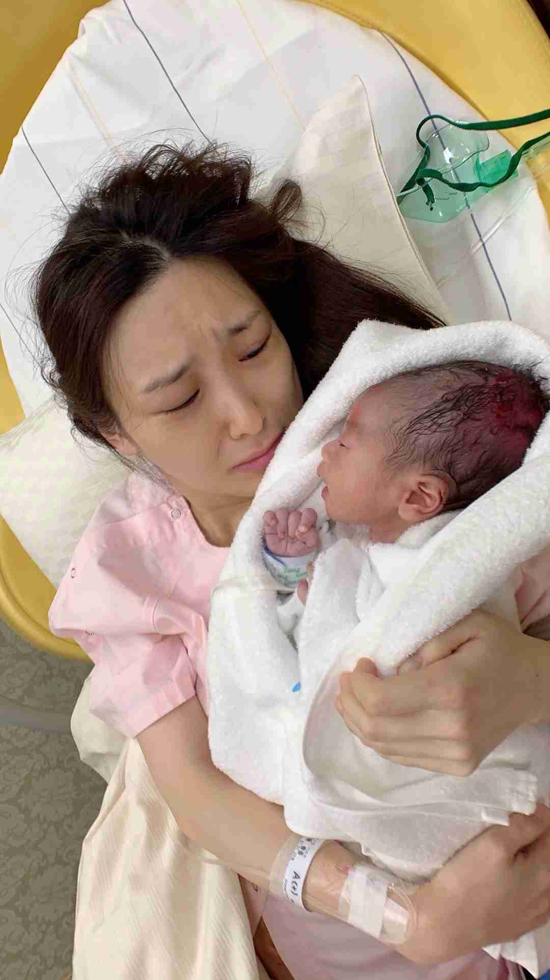 はあちゅうさん 鉗子分娩で「子供の頭部が長い」けど「なおる