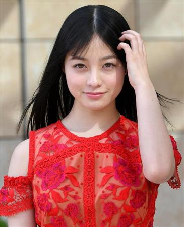 橋本環奈の酒豪な一面「2杯までは休肝日、昼間からビール」 - ライブドアニュース