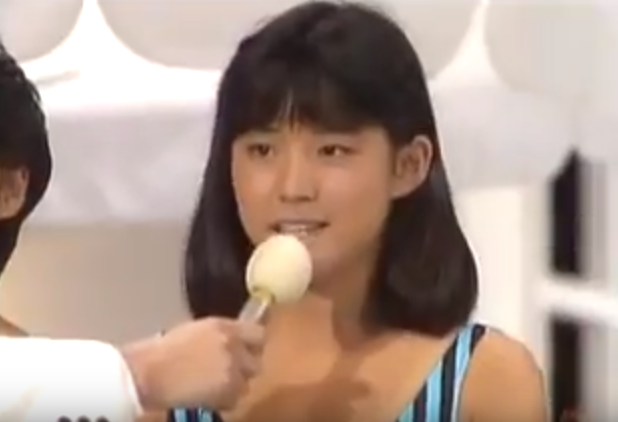 好きなアーティストについてファンじゃないと知らなさそうな知識を教えてあげるトピ