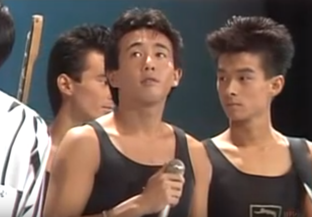 好きなアーティストについてファンじゃないと知らなさそうな知識を教えてあげるトピ