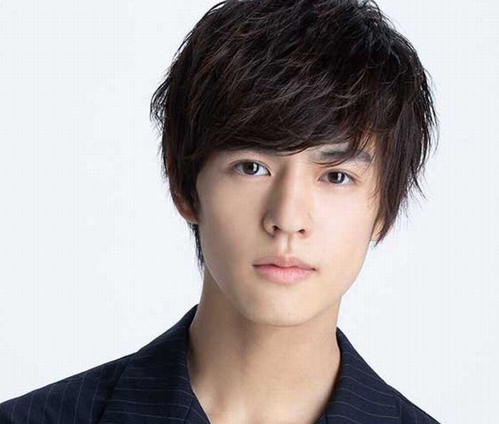 仮面ライダージオウが脱いだ　奥野壮が初写真集、クラシックバレエで培った美ボディー披露