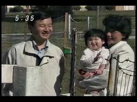 ２００２年の愛子さま - YouTube