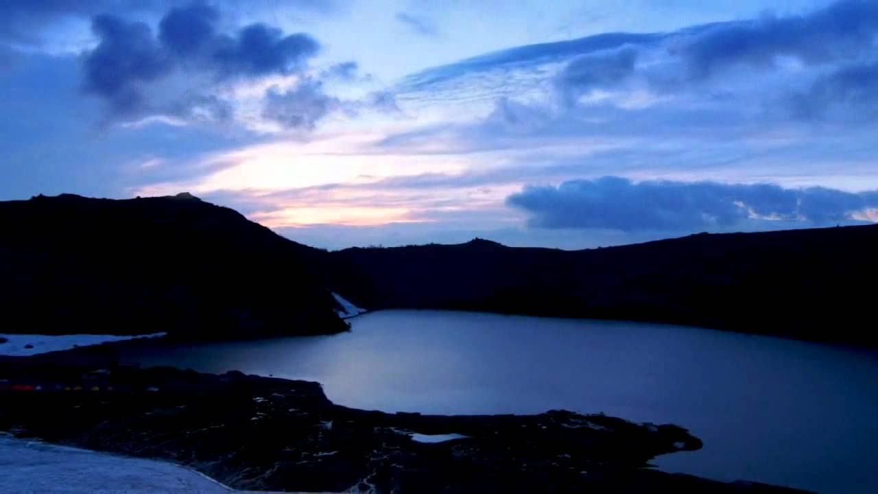 平沢進 - バンディリア旅行団 - YouTube